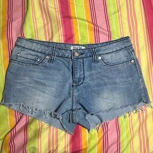 Women's Frayed Hem Denim Shorts - Light Blue